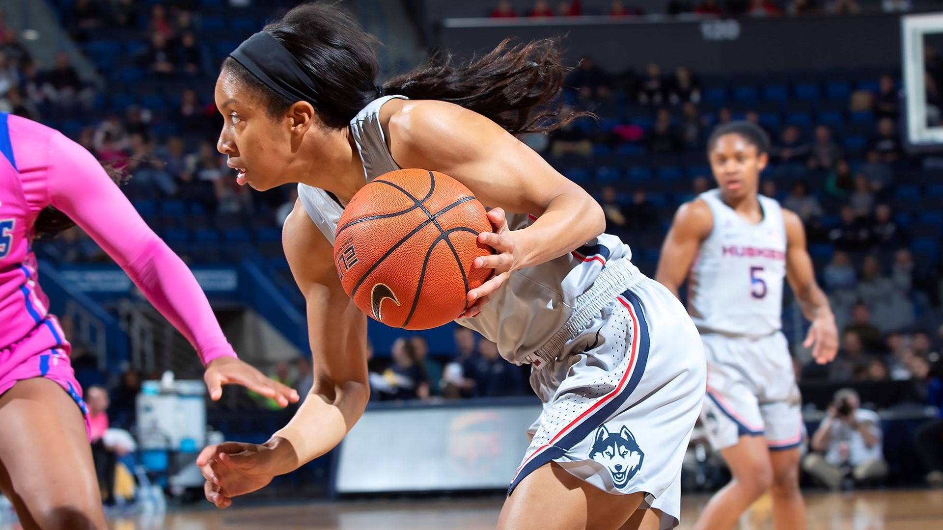 Coombs Transfer From Uconn Huskies Women S Basketball Team The Capital Sports Report